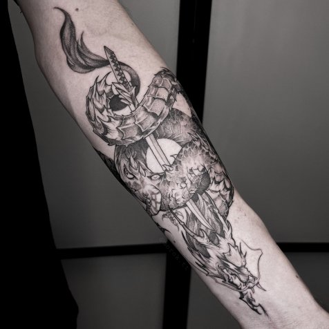 Татуировка в стиле тату графика дракон 